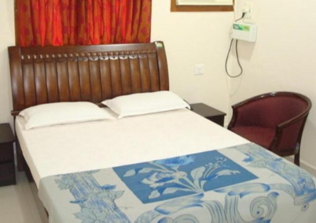 Lloyds Guest House, North Boag Road, T. Nagar Τσενάι Εξωτερικό φωτογραφία