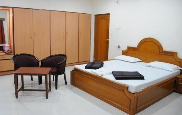 Lloyds Guest House, North Boag Road, T. Nagar Τσενάι Εξωτερικό φωτογραφία